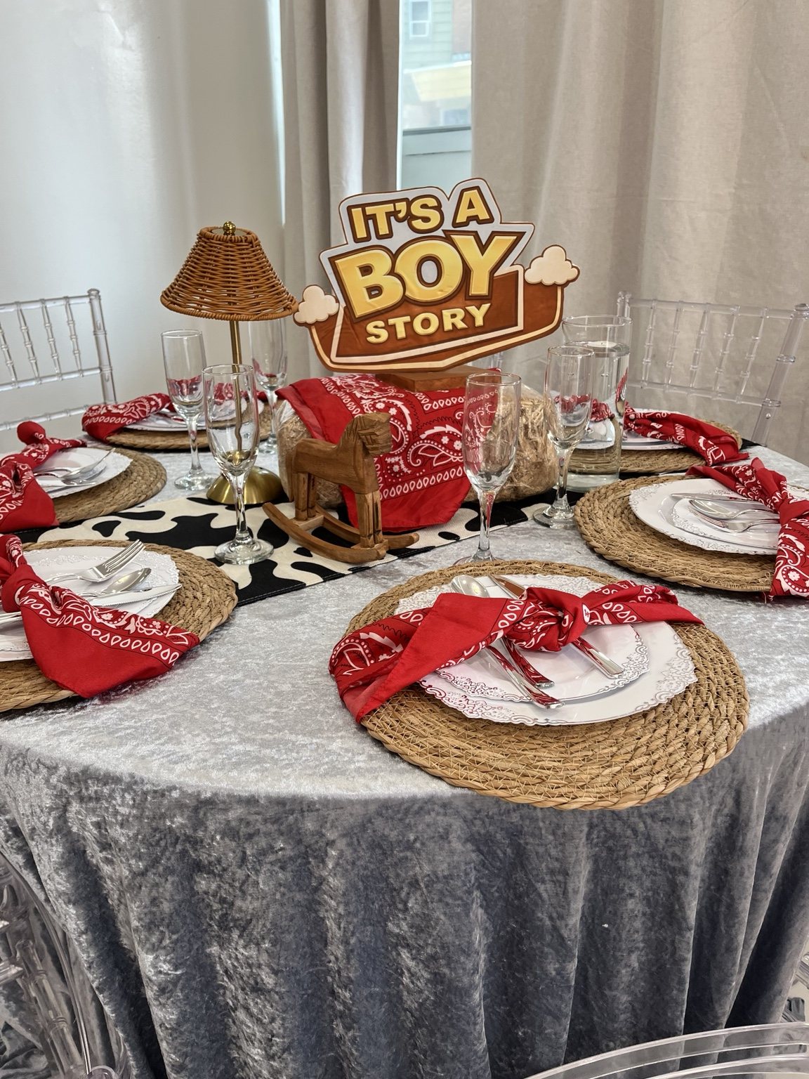 Jaes Luxe Studio table setting details